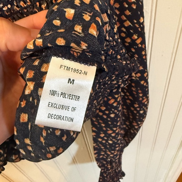 THML Navy and Orange Blouse - Picture 4 of 6